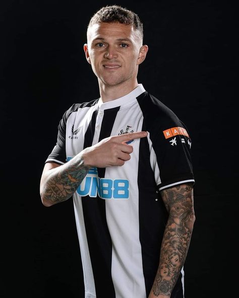 Bryan Adams Photography, Kieran Trippier, Newcastle United Football, Football Poses, Newcastle United Fc, English Football League, Sky Sports, Club Badge, Newcastle Upon Tyne