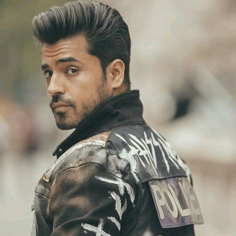 Prince Narula, Gautam Gulati, Mtv Roadies, Rhea Chakraborty, Gang Leader, Popular Magazine, John Abraham, Tv Advertising, Film And Tv