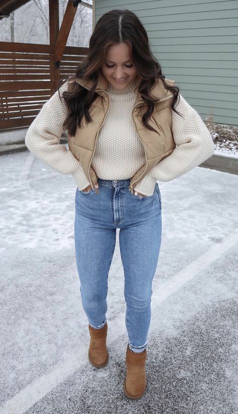 Ashley Hetherington Outfits, New York Outfits Fall, Mom Outfits Fall, Boho Winter Outfits, New York Outfits, Country Style Outfits, Classy Casual Outfits, Fall Fashion Outfits, Mom Outfits