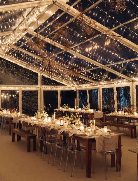 Fairy lights, clear tent, wedding reception at night. Winter Gazebo Wedding, Winter Wedding In Greenhouse, Clear Frame Tent Wedding, Winter Wedding Colorado, Cozy Wedding Ideas, Weddings Green, Colorado Winter Wedding, Wedding Tent Decorations, Outdoor Winter Wedding