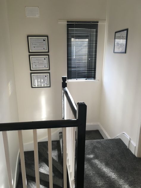 Lov this Cream And Black Stairs, Cream And Black Hallway, Cream Hallway, Black Hallway, Black Stairs, Rental House, House Stairs, House Rental, Cribs