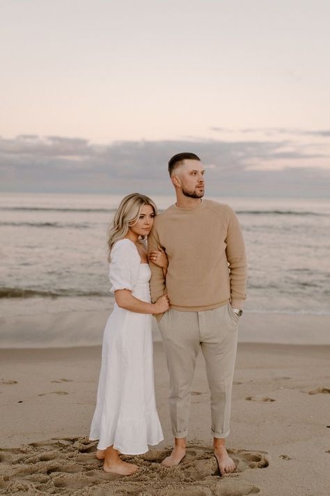 Men’s Beach Engagement Outfit, Light And Airy Beach Engagement Photos, White Outfits Engagement Photos, Engagement Photo Shoot Outfits Beach, Engagement Photos Outfits Park, Fall Engagement Photos White Dress, Door County Engagement Photos, Couples Photoshoot White Dress, Fall Engagement Pictures Beach