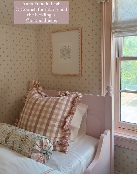 Jenny Lind Bed Girl Room, Parisian Bedroom, Vintage Kids Room, Big Girl Bedrooms, Toddler Girl Room, Girl’s Room, Character Home, Toddler Bedrooms, Big Girl Rooms