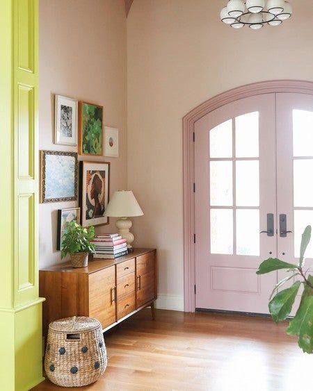 Classic American Home, Hallway Colours, Hallway Inspiration, Farrow And Ball Paint, Farrow And Ball, Entryway Furniture, Living Room Furniture Sofas, Furniture Dining Table, Bedroom Furniture Beds