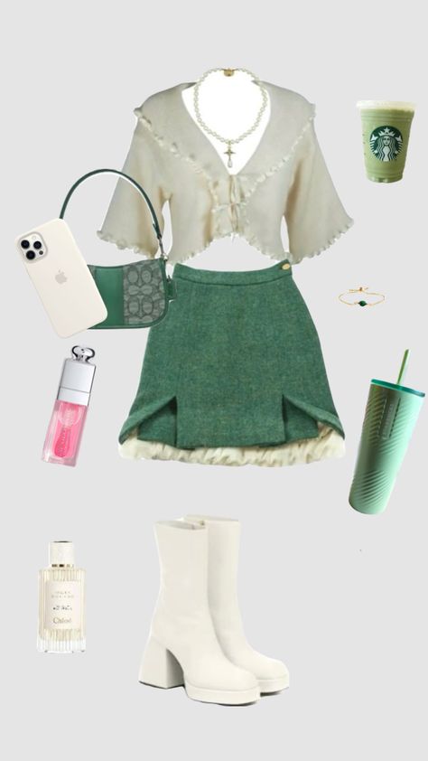 Jeweled Outfit, Narcissa Malfoy, College Clothes, Weather Clothes, Guts Tour, Waverly Place, Green Fits, 2000s Fashion Outfits, Aesthetic Look