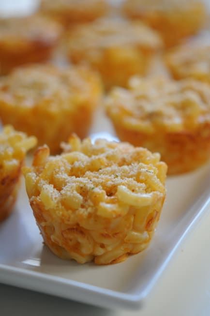 Mac And Cheese Cupcakes, Mac N Cheese Cups, Mac And Cheese Muffins, Mac And Cheese Cups, Cheese Cups, Martini Party, Easy Mac And Cheese, Cheese Puffs, Appetizer Ideas