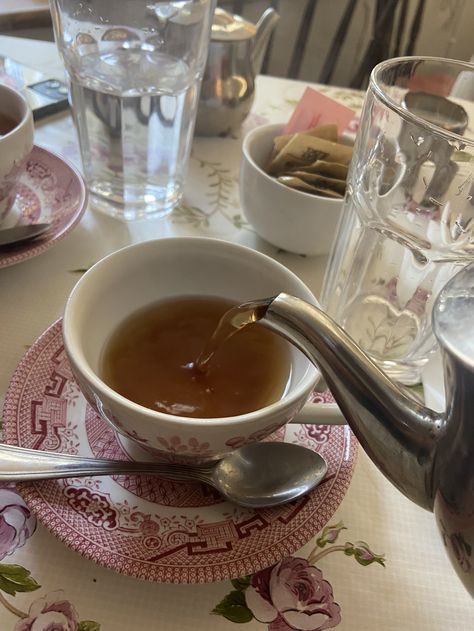 Tea, tea time, tea aesthetic, tea time aesthetic, drinking tea aesthetic, drinking tea, London Having Tea Aesthetic, Tea Brewing Aesthetic, Tea Girl Aesthetic, Drinking Tea Aesthetic, Tea Time Aesthetic, Vintage Tea Rooms, Aesthetic Tea, Tea Aesthetic, Time Aesthetic