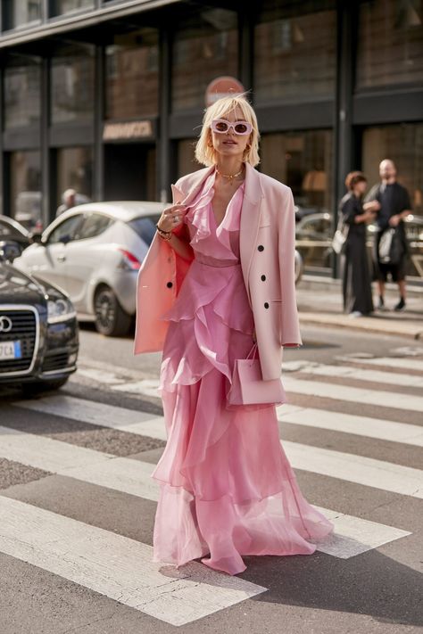 Milan Fashion Week Spring 2020, 2020 Street Style, Mode Rose, Look Rose, Milan Street Style, Outfits Dress, Outfit Vintage, Fashion Blogger Style, Looks Street Style