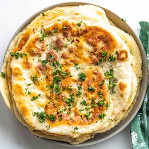 No Yeast Pita Bread - Piper Cooks Easy Pita Bread Recipe, Greek Pita Bread, Bread Without Yeast, Flatbread Pizza Recipes, Greek Pita, Pita Bread Recipe, Pita Recipes, Flatbread Pizza, Bread Maker