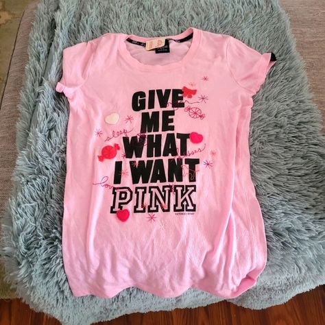 Pink Victoria Secret Shirt. Size Small. Nwt Pink Vs Outfits, Vs Outfits, Thrift Manifestation, Thrift Manifest, Outfits 2014, Mcbling Fashion, Secret Valentine, Valentine T Shirts, Pink T Shirt