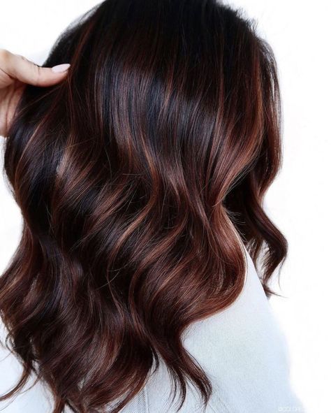 Reverse Balayage, Winter Hair Colors, Amber Hair, Rambut Brunette, Fall Hair Color For Brunettes, Hair Color Auburn, Red Highlights, Brown Hair Balayage, Winter Hair Color