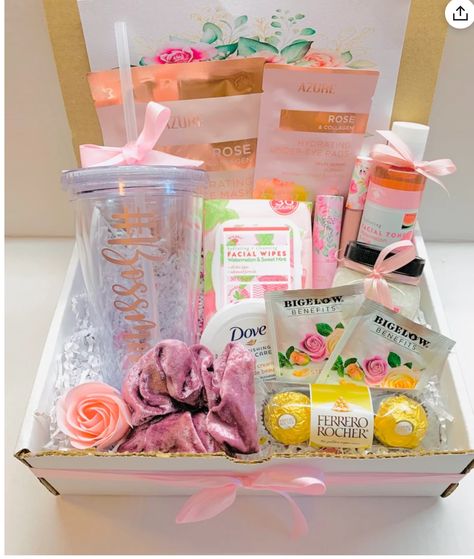 Teen Gift Basket, Pink Gift Basket, Hygiene Kit, Mothers Day Baskets, Girl Gift Baskets, Birthday Presents For Friends, Diy Best Friend Gifts, Birthday Basket, Bff Birthday Gift