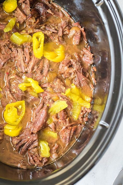 Beef Banana Peppers Crock Pot, Roast With Banana Peppers Crockpot, Peperoncini Roast Crock Pot, Beef Roast With Pepperoncini, Pepporincini Recipe, Peppercini Roast Crock Pot, Pepperchini Roast Crock Pot, Peppercinis Recipes, Pepperoncini Roast Slow Cooker