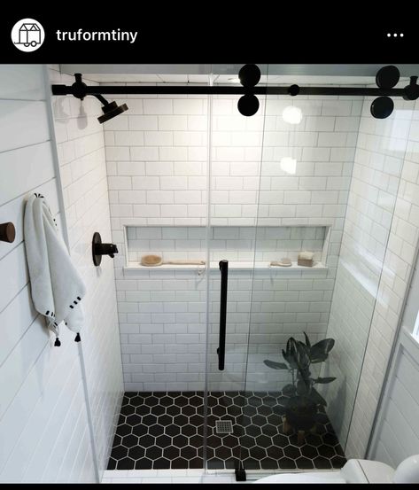 Walk In Shower With Black Fixtures, Black Tile Floor Shower Ideas, Shower Tile Shelf Built Ins, Shower Cubby Ideas Built Ins, Shower Shelves Built In, Shower With Built In Shelves, Shower Cubby Ideas, Shower Built In Shelves, Shower Shelf Ideas Built Ins