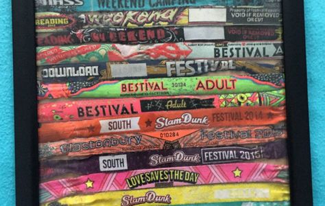 Festival Wristbands Ideas, Festival Wristbands Diy, Concert Wristband Display, Festival Wristbands Display, Festival Bracelets Diy, Festival Wristbands, Wristband Diy, Diy Festival, Wristband Design