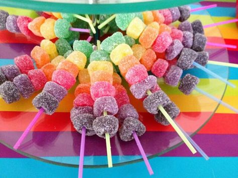 Party Food For Toddlers, Trolls Birthday Party, Rainbow Parties, Troll Party, Birthday Party Crafts, Pony Birthday, Rainbow Birthday Party, Kids Party Food, Birthday Crafts