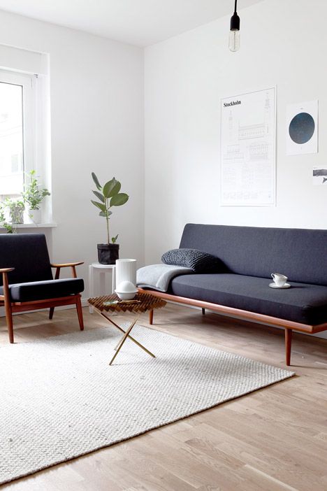 Apartment-styled-by-Sarah-Van-Peteghem_dezeen_468_2 Minimalist Living Room Design, Minimal Interior Design, Interior Design Per La Casa, Interior Vintage, Interior Minimalista, Design Salon, Living Room Scandinavian, Nordic Interior, Minimalism Interior