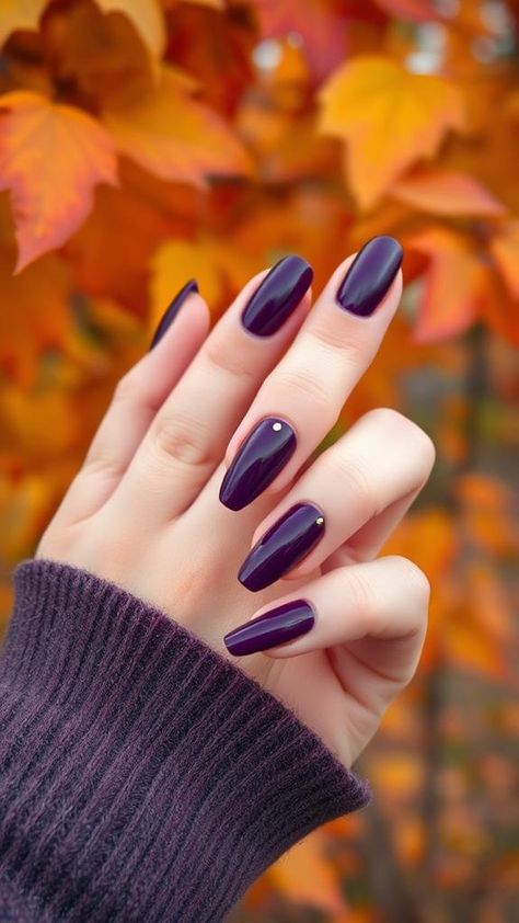 10 Trendy Fall Transition Nail Colors for Autumn Fall Transition Nail Colors, Fall Transition Nails, Transition Nails, Fall Polish, Lace Nail Art, Thanksgiving Nail Designs, Thanksgiving Nail Art, Thanksgiving Nail, Chic Nail Art