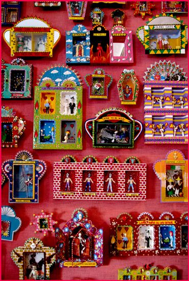 Den Mrtvých, Mexican Decor, Tin Art, Mexican Culture, Arte Popular, Mexican Style, Mexican Art, Mexican Folk Art, Shadow Boxes