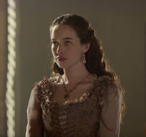 Lola Reign, Reign Catherine, Anna Popplewell, Reign Fashion, Hand Of The King, Pirate Queen, Lady In Waiting, Elizabeth Cole, Outlander Tv