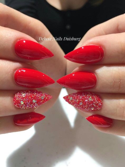 Elevate Your Style with Elegant Spring Nails Simple and Classy Designs 2024 | Spring Nails 2024 Spring Nails Simple, Nail Art Designs Valentines, Nail Art Designs Valentines Day, Nail Designs For Beginners, Nail Parlour, Shellac Nail Designs, Easy Nail Designs, Long Red Nails, Easy Nail Art Designs