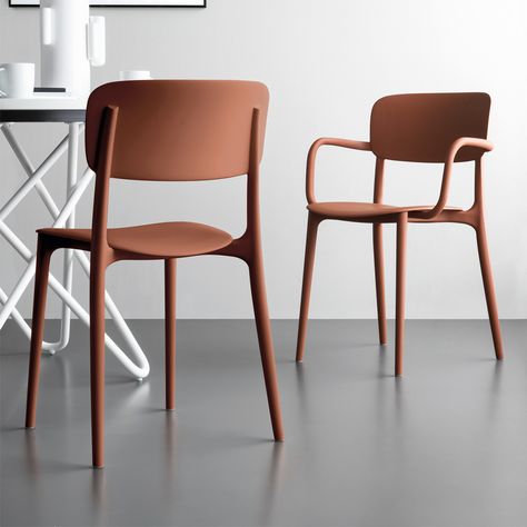 Chair Cafe Design, Modular Furniture System, Wall Wardrobe Design, Chair Design Modern, Plastic Dining Chairs, Iconic Chairs, Cafe House, Restaurant Chairs, Restaurant Furniture