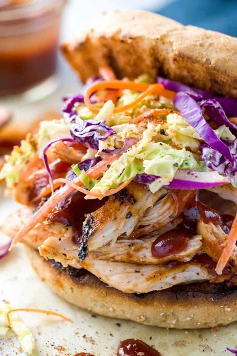 Sandwiches With Coleslaw, Coleslaw Sandwich, Bbq Pulled Chicken Sandwiches, Pulled Chicken Sandwiches, Bbq Chicken Sandwich, Grilled Bbq Chicken, Homemade Sandwich, Homemade Coleslaw, Chicken Sandwich Recipes