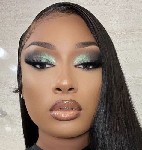 Maquillage On Fleek, Makeup For Black Skin, Makeup Lashes, Brown Skin Makeup, Green Makeup, Glam Makeup Look, Megan Thee Stallion, Eye Makeup Designs, Dope Makeup