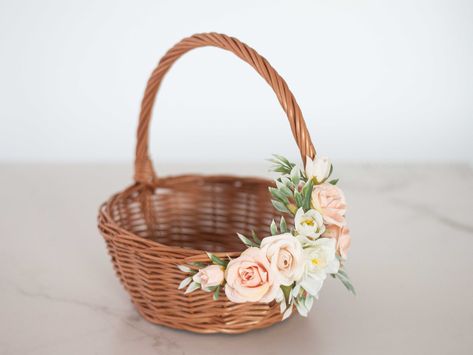 Boho Flower Girl Basket, Rattan Flower, Basket Kids, Basket Flowers, Marriage Inspiration, Boho Flower Girl, Flower Girl Baskets, Flower Girl Basket, Candles Crafts