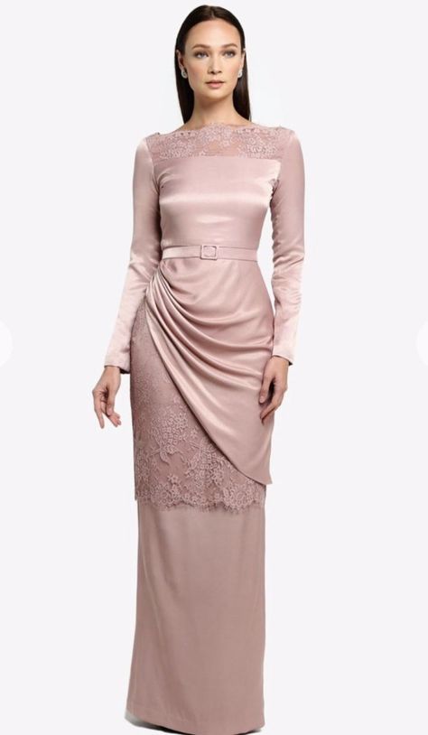 fashion atelier Dress Melayu, Dress Muslim Modern, Braidsmaid Dresses, Kurung Modern, Simple Long Dress, Fashion Atelier, Islamic Fashion Dresses, Kebaya Modern Dress, Mother Of Bride Dress