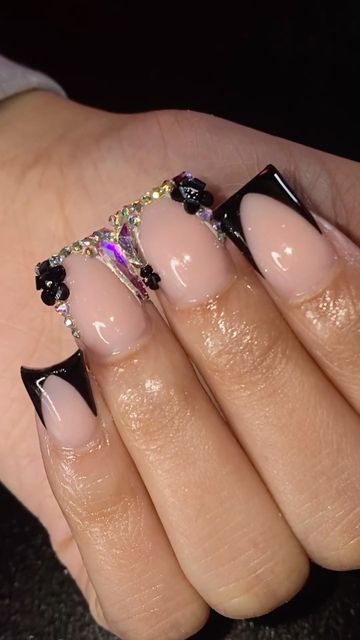 Dark Nail Color Ideas, Dark Nail, Nyc Nails, Nail Color Ideas, Dark Nails, Nail Color, Artist On Instagram, Nail Artist, Nail Tech