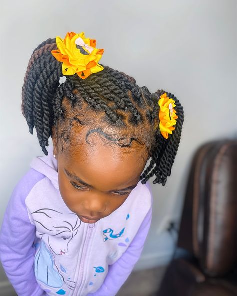 🎉 @Hairnergybraids Look Book: Special Kids Edition! 🎉👧🏽👦🏽 Just because they’re little doesn’t mean they shouldn’t be rocking the cutest hairstyles! 💁🏽‍♀️ Kids have so many styles to choose from—from playful natural hairdos to colorful extensions that add a pop of fun. 🌈 Whether you’re looking for something simple or bold, we’ve got the inspiration you need! Our Look Book offers: ✨ INSPIRATION for fun and creative styles. 👀 VISUALIZATION—see exactly how it’ll look. 💁🏽‍♀️ CONFIDENCE in choosi... Wool Hairstyles For Kids, Colorful Extensions, Brazilian Wool Hairstyles, Brazilian Wool, Cutest Hairstyles, Hairstyle For Kids, Hair Yarn, Braids Twist, Twist Weave