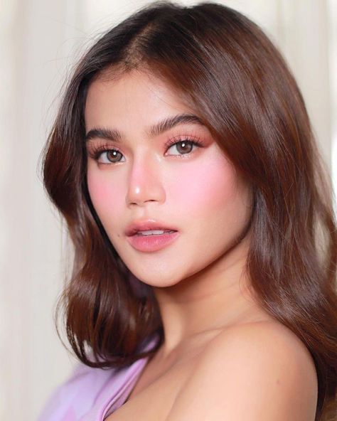 Paul Unating Inspired Makeup Look, Filipina Makeup Looks, Filipina Makeup, Angelic Makeup, Inspired Makeup, Makes You Beautiful, Makeup Trends, Makeup Ideas, Makeup Inspiration