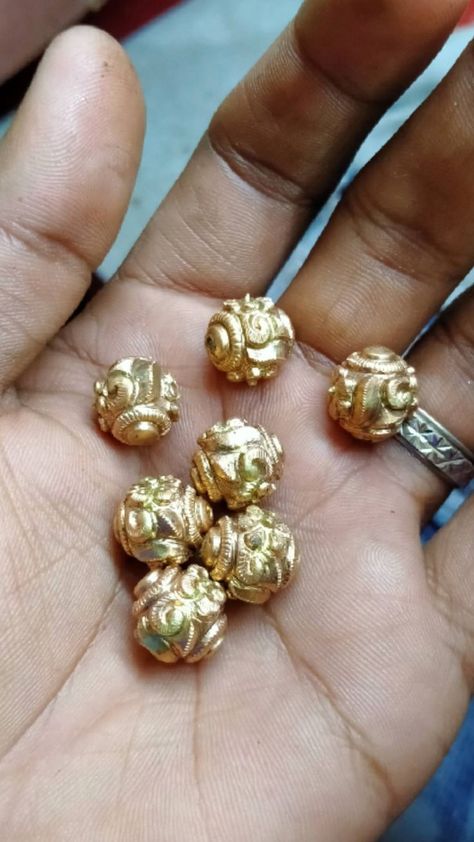 B K Nakshi warker Nakshi Balls, Girl Silk Dress, Gold Earrings Models, Silk Dress, Gold Earrings, Silk, Drawings, Gold