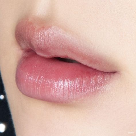 Seokjin Lips, Jin Lips, Jin's Lips, Jin Pic, Jin Photo, Lips Photo, Body Study, Kissable Lips, Cute Love Wallpapers