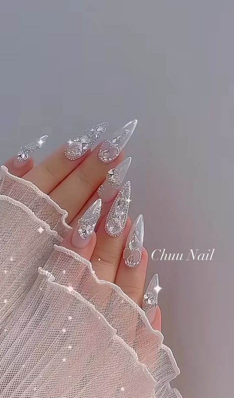 Crystal Placement, Short Gel Nails, Aesthetic Nails, Me Time, Trendy Nails, Makeup Nails, Pretty Nails, Cute Nails, Gel Nails