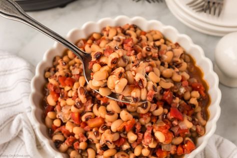 Instant Pot Black Eyed Peas Black Eyed Peas Instant Pot, Glazed Carrots Recipe, Eating On A Dime, Cold Pasta Salad Recipes, Cauliflower Soup Recipes, Ham Bone, Easy Pasta Salad Recipe, Pot Dinners, Cold Pasta Salad