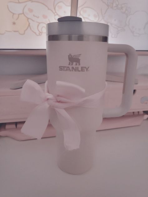 Rose Stanley Cup, Stanley Water Bottle Aesthetic, Stanley Pink Cup, Pink Stanley Aesthetic, Pastel Stanley Cup, Stanley Cup Aesthetic Pink, Aesthetic Stanley Cup, Pink Stanley Cup Aesthetic, Stanley Cup Pink