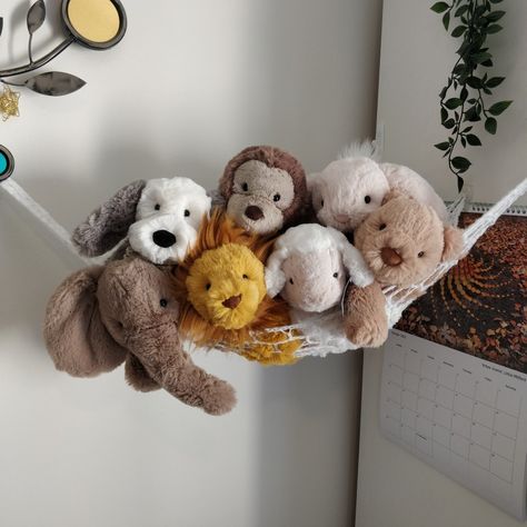 Jellycat smudge collection • @bellybabnfriends on Instagram Jellycat Smudge Elephant, Jellycat Display Bedroom, Jelly Cat Collection, Jellycat Shelf, Smudge Jellycat, Jellycat Display, Jellycat Smudge, Jellycat Collection, Jelly Cat