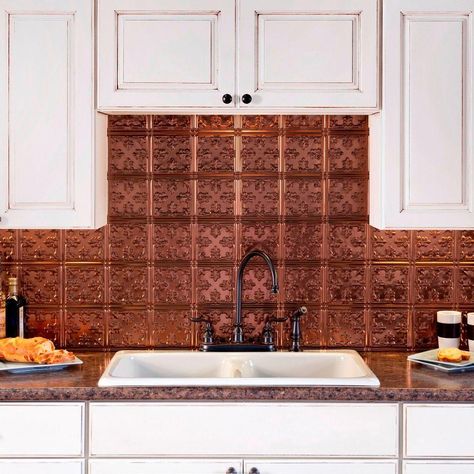 White kitchen with backsplash