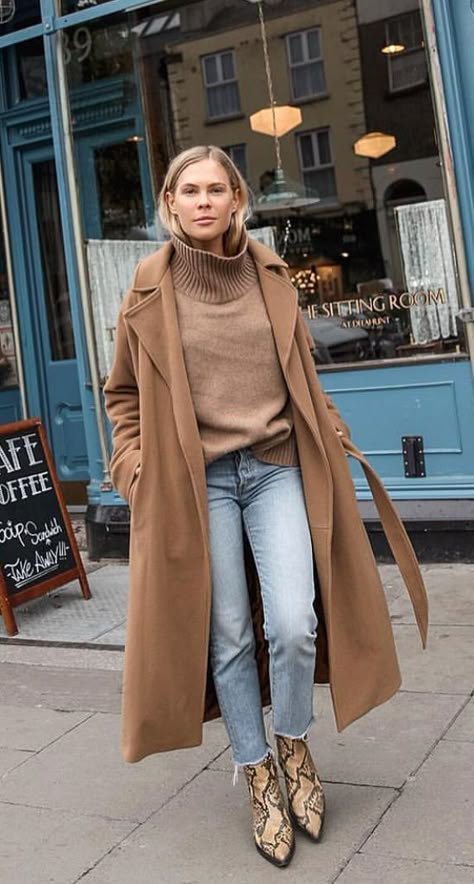 Winter 2023 Style Trends, 20223 Fashion Trends, Cream Skirt Winter Outfit, Classic Chic Fall Outfits, Fall/winter Wedding Guest Dress, Winter Date Night Outfit Dress, Los Angeles Style 2023, Spring Style 2023 Women, Oslo Street Style