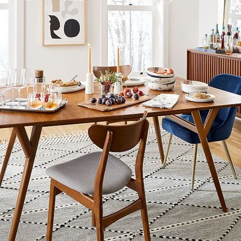 Mid Century Dining Room Tables, West Elm Dining Room, West Elm Dining Table, Midcentury Modern Dining Room, Mcm Dining Table, Havenly Dining Room, Mcm Dining Room, Mid Century Dining Room, Scandinavian Dining Table