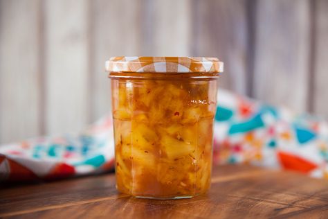 Pineapple Chilli Chutney, Pineapple Chutney Recipes, Pineapple Relish Recipe, Pineapple Chilli, Diced Pineapples, Pineapple Relish, Spiced Pineapple, Fresh Ingredient Recipes, Pineapple Chutney