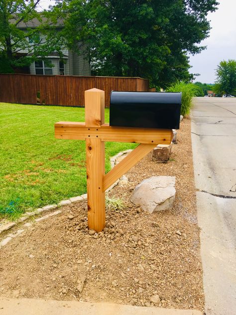 Made from reclaimed 6x6 cedar posts.  Drawbored mortise and tenon joinery pinned with walnut dowels.  No glue or mechanical fasteners were used. Mailbox Landscaping Ideas, Cedar Mailbox Post, Rustic Mailboxes, Mailbox Garden, Mailbox Makeover, Timber Frame Joinery, Mailbox Landscaping, Diy Mailbox, Mailbox Ideas