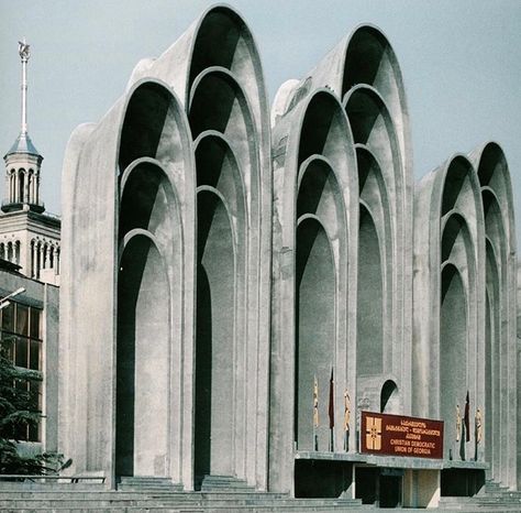 "Andropov's Ears" - O.Kalandarishvili and G. Potskhishvili, Tbilisi (1983) Brutalism Architecture, Concrete Architecture, Industrial Architecture, Architecture Ideas, Brutalist Architecture, Amazing Buildings, Structure Architecture, Cool Landscapes, Futuristic Architecture