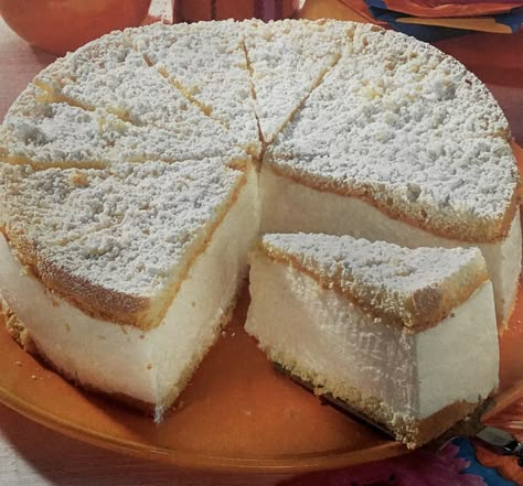 German Recipes Dessert, German Cakes Recipes, German Cheese, German Pastries, Authentic German Recipes, Traditional German Food, German Bakery, German Food Recipes, German Food Authentic