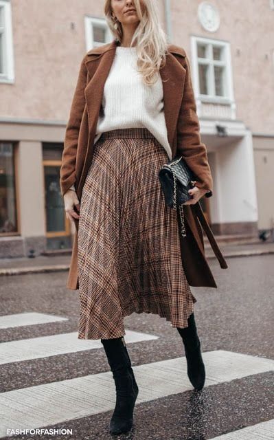 Outfits with Plaid Skirts 32 Ways to Style Plaid Skirts Outfits With Plaid Skirts, Adaline Bowman, Skirt Outfits Fall, Fall Outfits For Work, Cute Winter Outfits, Outfit Trends, Midi Skirts, A Skirt, Skirt Outfit