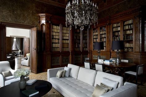 Library, photo © Aman Canal Grande Hotel, Venice, Amanresorts. Aman Hotel, Hotel Interior, The Ceiling, Home Library, Venice Italy, Retail Design, Luxury House, White Walls, Old Houses