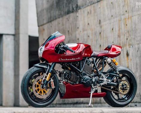 Ducati Mh900e, Cb 450 Cafe Racer, Cb 750 Cafe Racer, Custom Motorcycle Builders, Neo Retro, Cb 450, Ducati Cafe Racer, Bike Builder, Race Bike