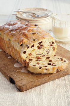 Raisin Bread Sweet Bread Recipes, Raisin Bread, Breads & Buns, Fruit Bread, Yeast Bread, Bread Machine Recipes, Bread Recipes Sweet, Easy Bread Recipes, Easy Bread